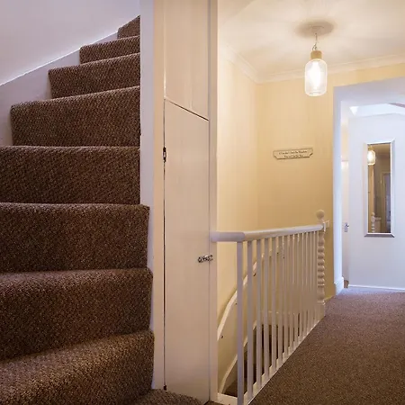 Noble בית נופש *